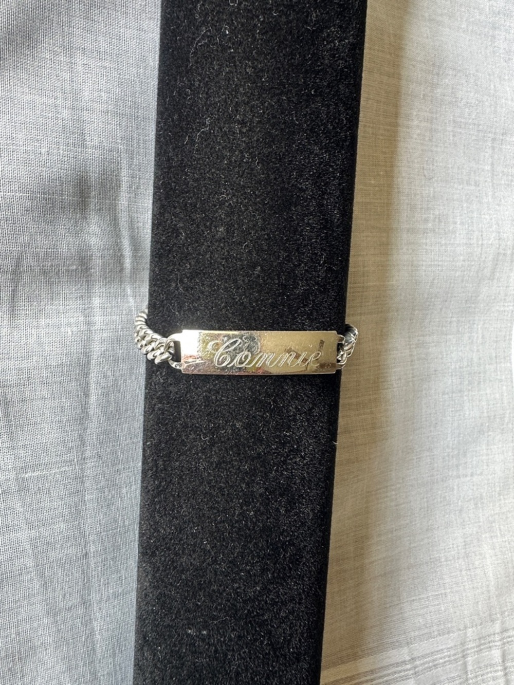 Personalized Silver Name Plate Chain Links Bracelet "Connie"